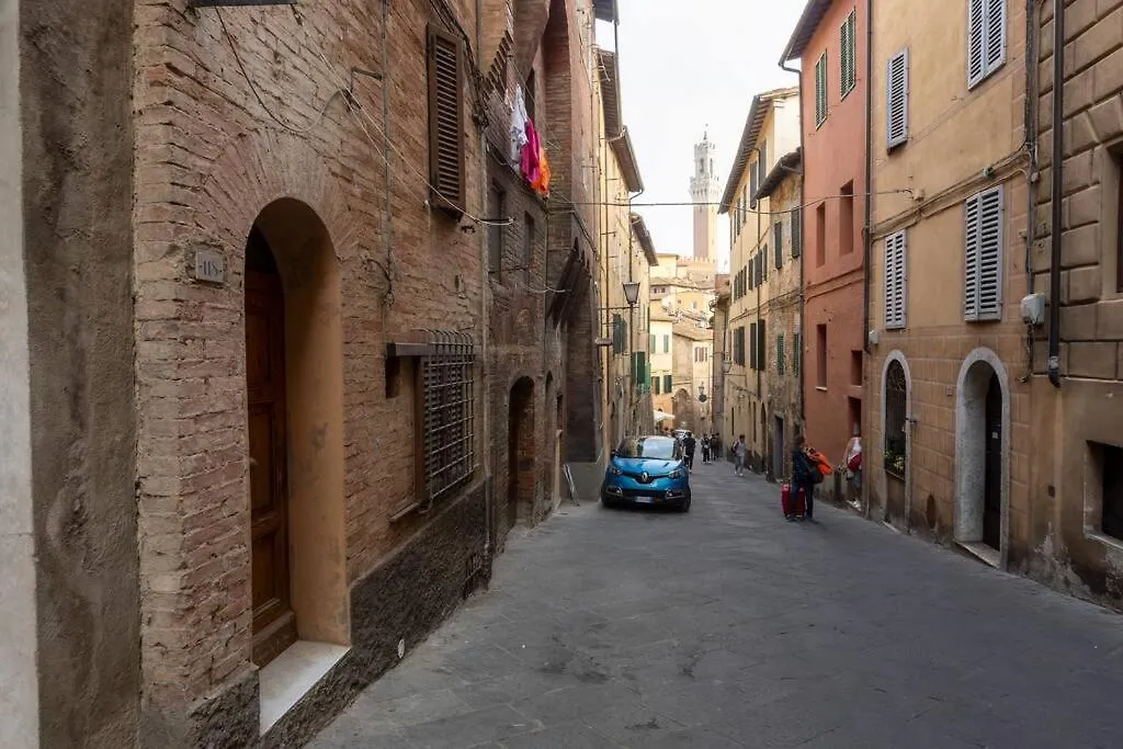 Apartment Casa Onda - Nel Cuore Della Contrada Siena Italy